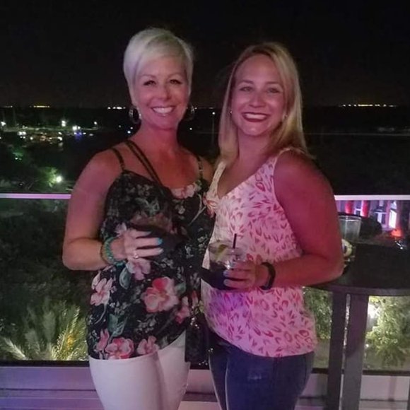 Meet your Posher, Alexandra - Picture 2 of 4